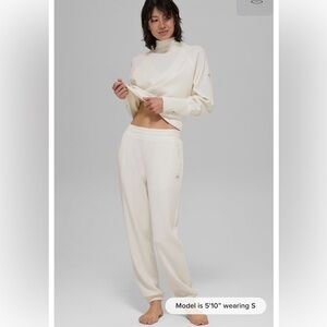 ALO waffle weekend escape joggers